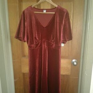 SHE WORE...RED VELVET? OLD NAVY MIDI DRESS